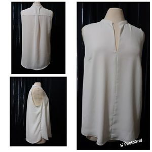 Sleeveless blouse